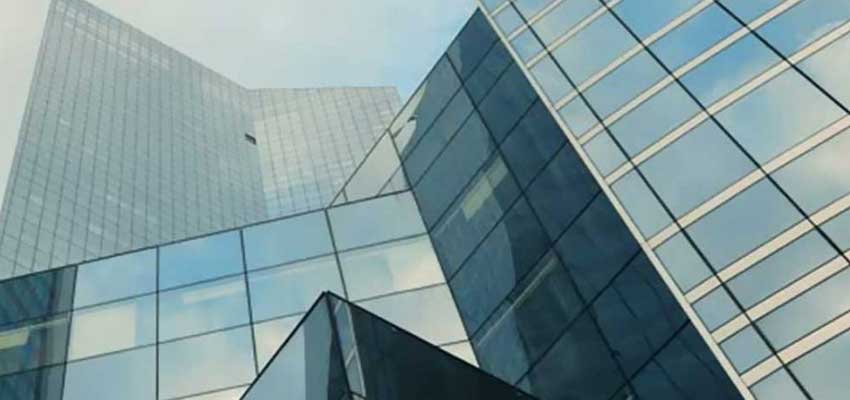 کاربرد پنجره دوجداره در نمای شیشه‌ای ساختمان