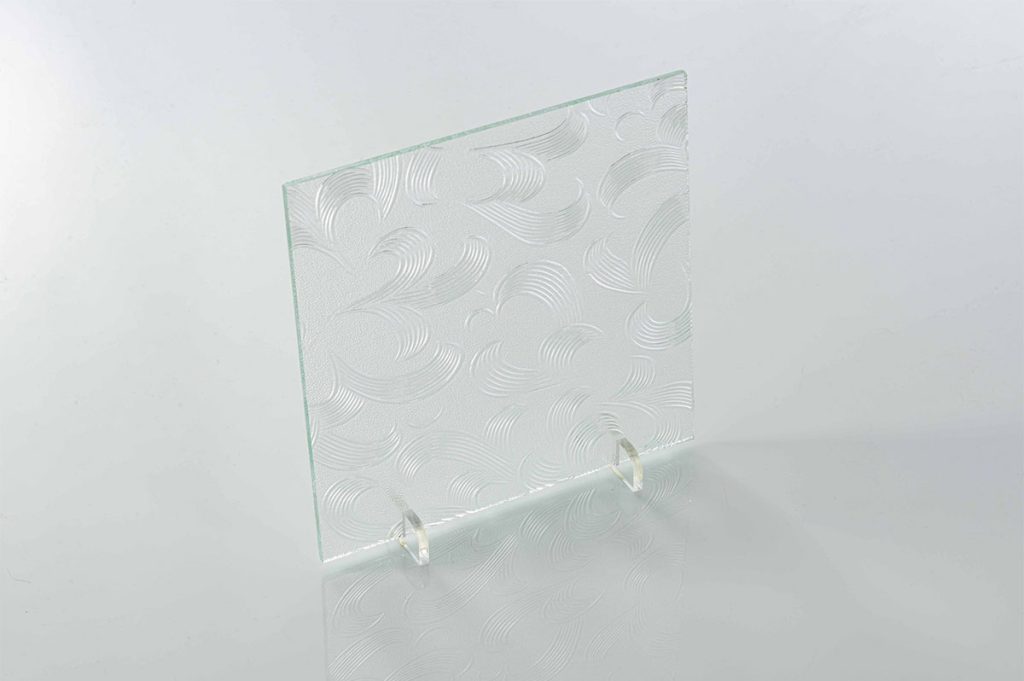 همه چیز در مورد شیشه مشجر، انواع و کاربرد های آن